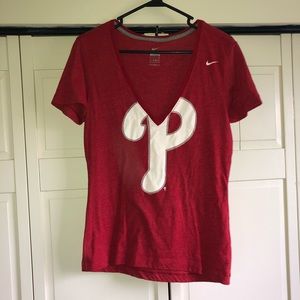 V neck Phillies T-shirt